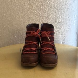 Brown leather Sorel Wedges